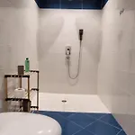 Alle's Komuna Parisit Lux Apartman