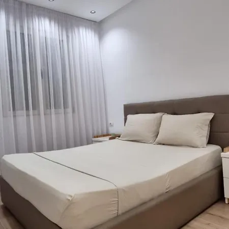 Apartamento Alle's Komuna Parisit Lux Tirana