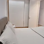 Apartament Alle's Komuna Parisit Lux