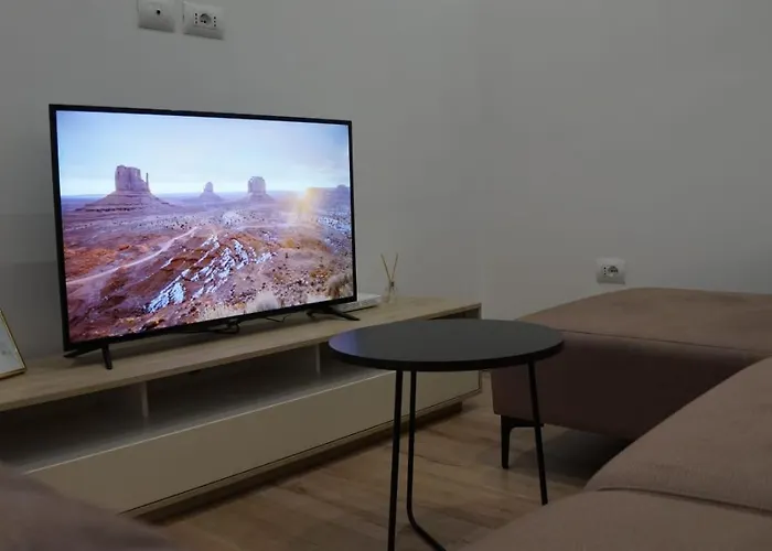 Alle's Komuna Parisit Lux Appartement Tirana