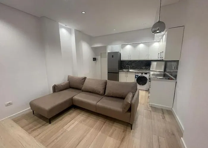 Appartement Alle's Komuna Parisit Lux